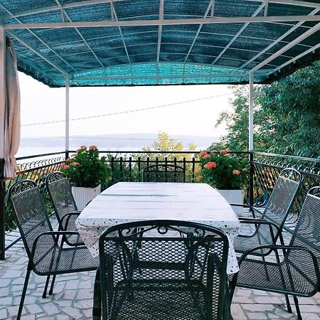 Apartment Ane Драмал Екстериор снимка