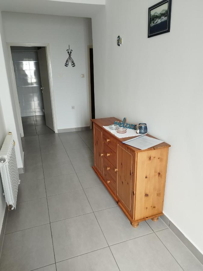 Apartment Ane Драмал Екстериор снимка